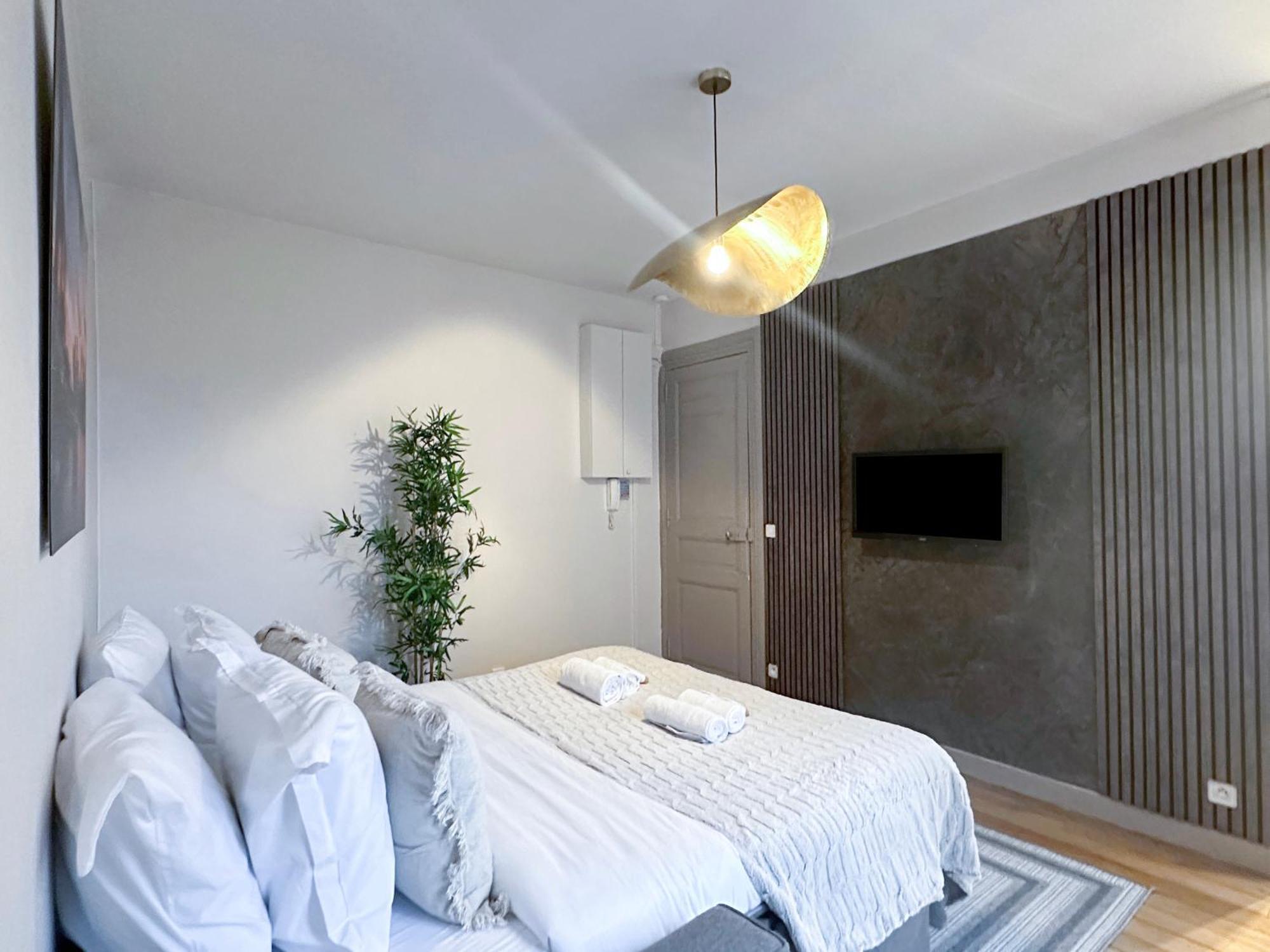 פריז Cozy Apartments Near The Sorbonne מראה חיצוני תמונה